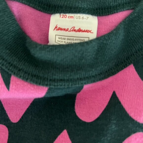 Hanna Andersson heart PJs size 6-7 - Picture 2 of 2